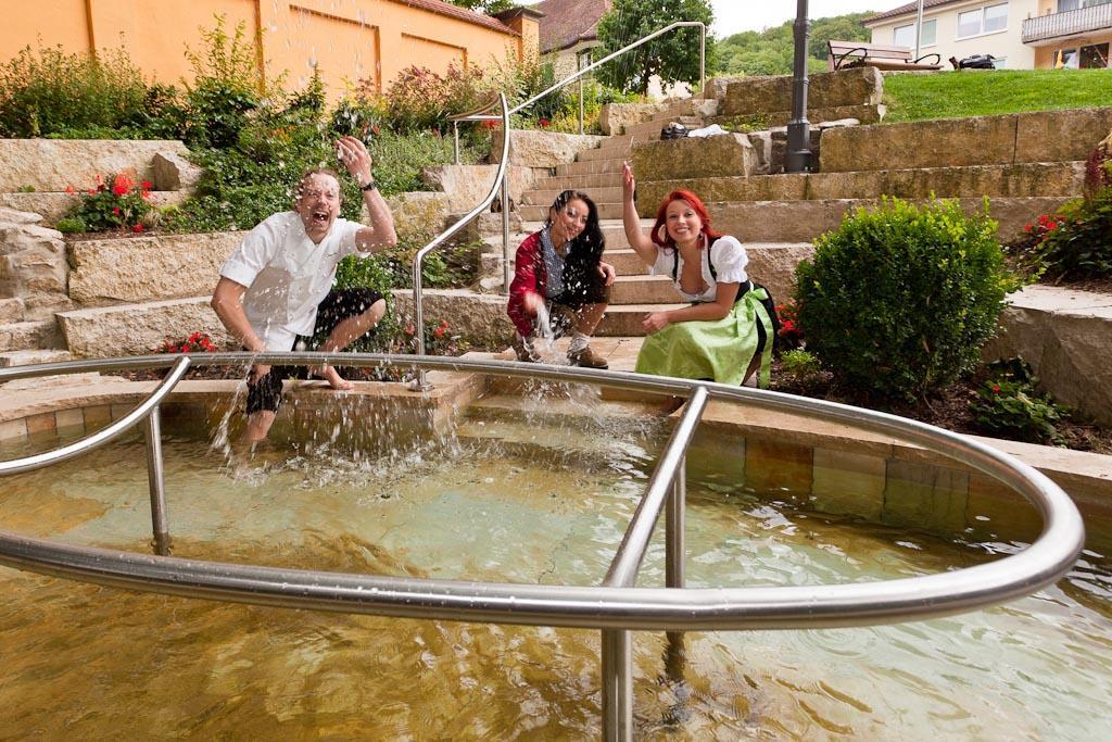 פפנהיים Hotel-Gasthof Zur Sonne מראה חיצוני תמונה