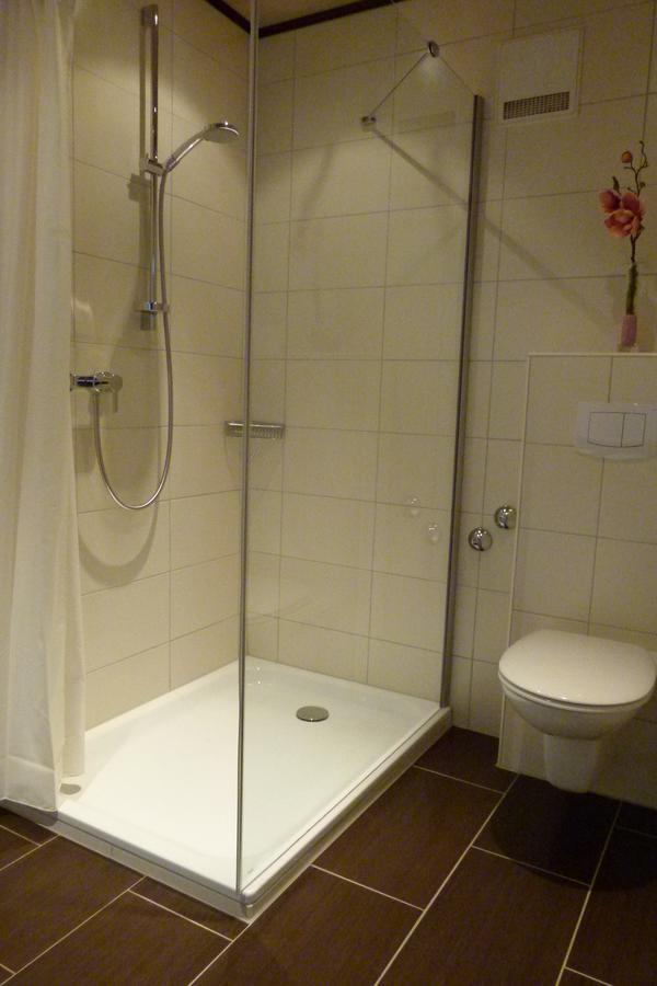 פפנהיים Hotel-Gasthof Zur Sonne מראה חיצוני תמונה
