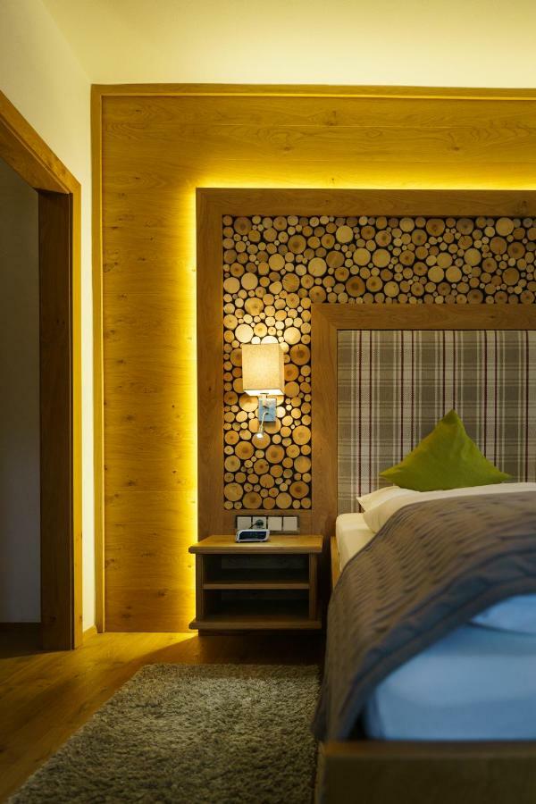 פפנהיים Hotel-Gasthof Zur Sonne מראה חיצוני תמונה