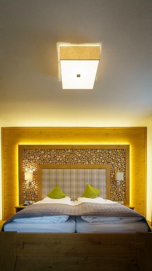 פפנהיים Hotel-Gasthof Zur Sonne מראה חיצוני תמונה
